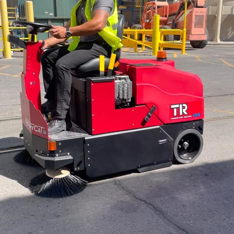 FactoryCat TR v2.0 Ride-On Floor Sweeper (46 in cleaning path) - Image 10