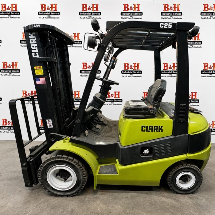 2015 Clark C25L Dual Fuel Pneumatic Forklift (5,000 lbs)