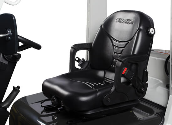 UniCarriers PFD40M-PFD70M IC Pneumatic Diesel Forklift (4,000-7,000 lbs) - Image 3